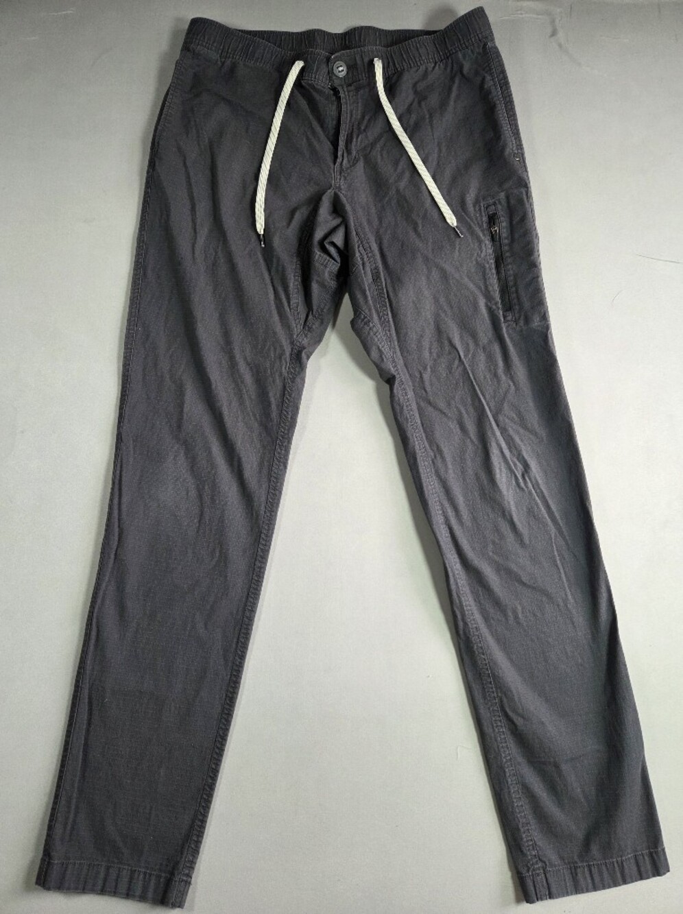 Vuori Men's Rip Stop Charcoal Grey Pants with Drawstring XL